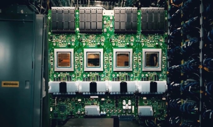 Google phát triển chip AI nhanh gấp 24 lần siêu máy tính
